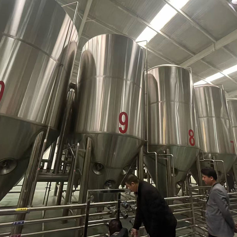 乌拉特前精酿啤酒设备